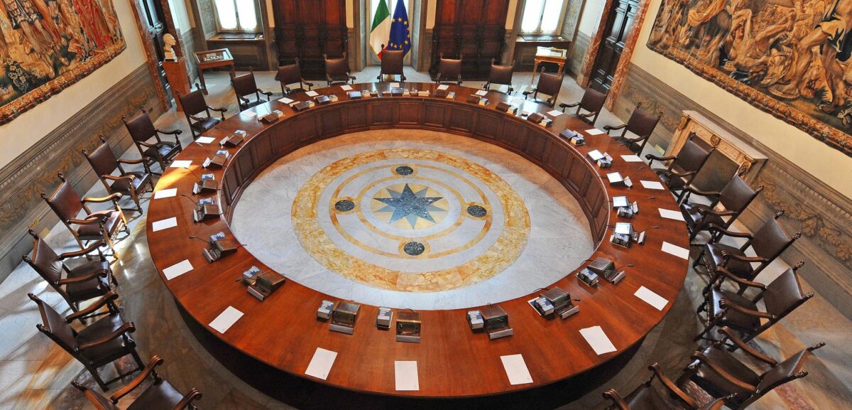 Room_of_Council_of_Ministers_ (Palazzo_Chigi, _Rome)